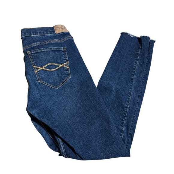 Abercrombie & Fitch Super Skinny Raw Hem Ankle Jeans - Picture 4 of 5